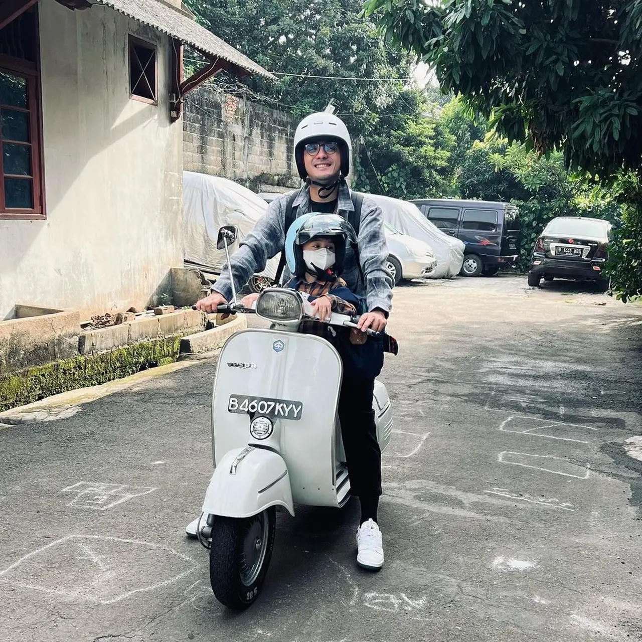 9 Potret Ricky Harun Gantengnya Awet, Dipuji tak Berubah Sejak 7 Tahun Lalu