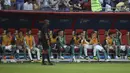 Wajah sedih para pemain cadangan Jerman saat timnya kalah dari Korea Selatan pada laga grup F Piala Dunia 2018 di Kazan Arena, Kazan, Rusia, (27/6/2018). Jerman kalah 0-2.  (AP/Thanassis Stavrakis)