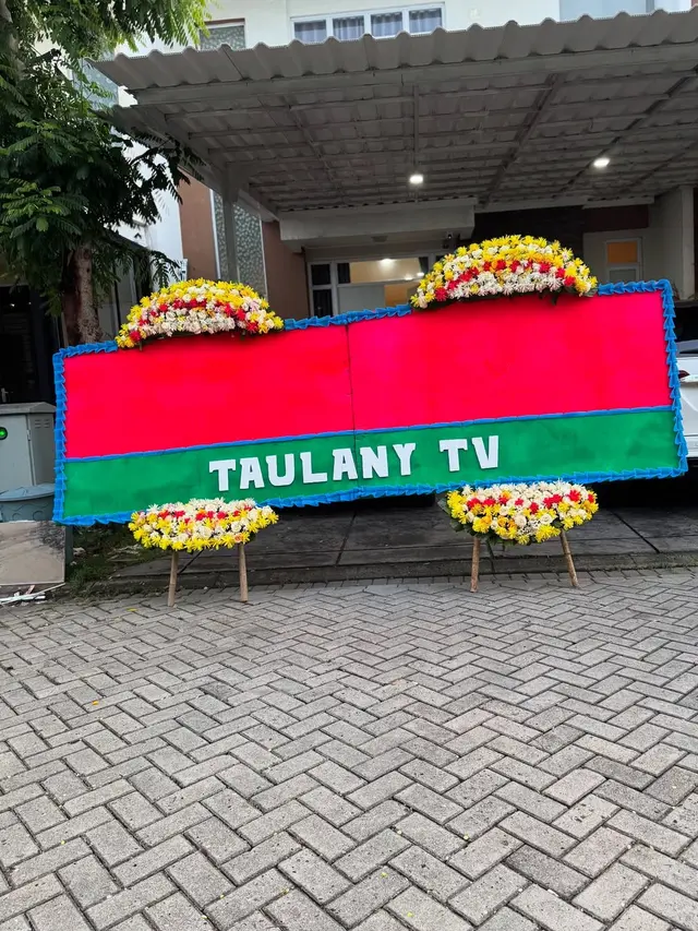 Dicky Difie dapat Hadiah Unik dari Andre Taulany