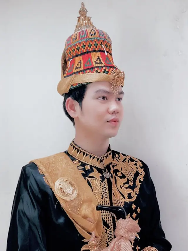 6 Pesona Fauzul Abadi, Juara Dangdut Academy Asia 5