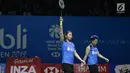 Pebulu tangkis ganda putri Indonesia, Greysia Polii/Apriyani Rahayu saat melawan Kim So Yeong/Kong Hee Yong (Korsel) di babak 16 besar Indonesia Open 2019 di Istora Senayan, Jakarta, Kamis (18/7/2019). Greysia/Apriyani kalah 20-22, 21-18, 13-21. (Liputan6.com/Helmi Fithriansyah)