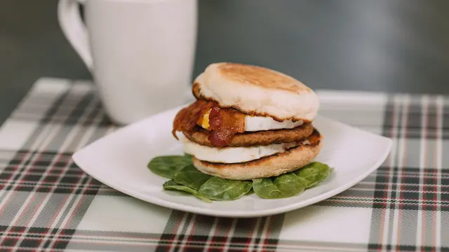 Sarapan Praktis Tanpa Ribet, Coba Olahan Telur Panggang yang Mudah Dibuat