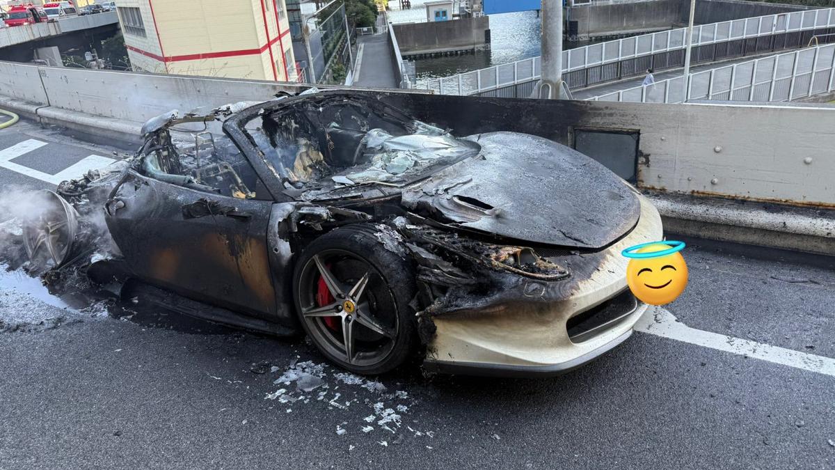 Nabung 10 Tahun demi Beli Ferrari, Mobil Pria Ini Terbakar saat Pertama Dikendarai