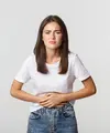 Tips mudah untuk meredakan perut kembung. (foto: benzoix/freepik)
