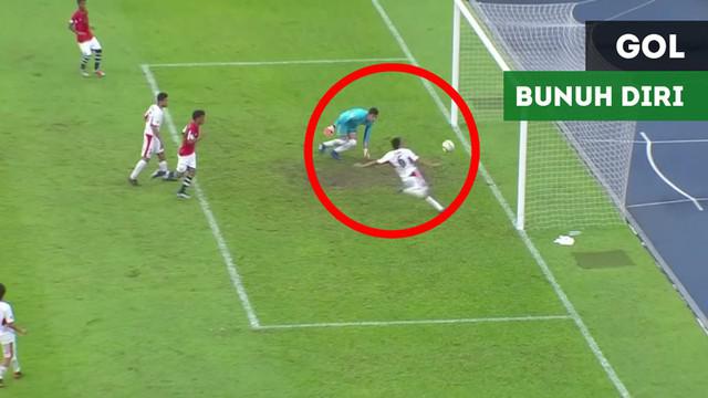 Berita video dua gol bunuh diri konyol tercipta dalam laga Yaman kontra Yordania pada Grup B Piala AFC U-16 2018, Kamis (27/9/2018).