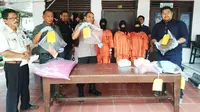 Kapolres Bengkalis AKBP Yusup Rahmanto SIK dalam ekpos istri bunuh suami di Kecamatan Mandau. (Liputan6.com/M Syukur)