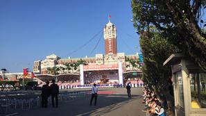 Warga akan menghadiri peringatan Hari Kemerdekaan Taiwan ke-108 di Taipei. (Liputan6.com/Teddy Tri Setio Berty)