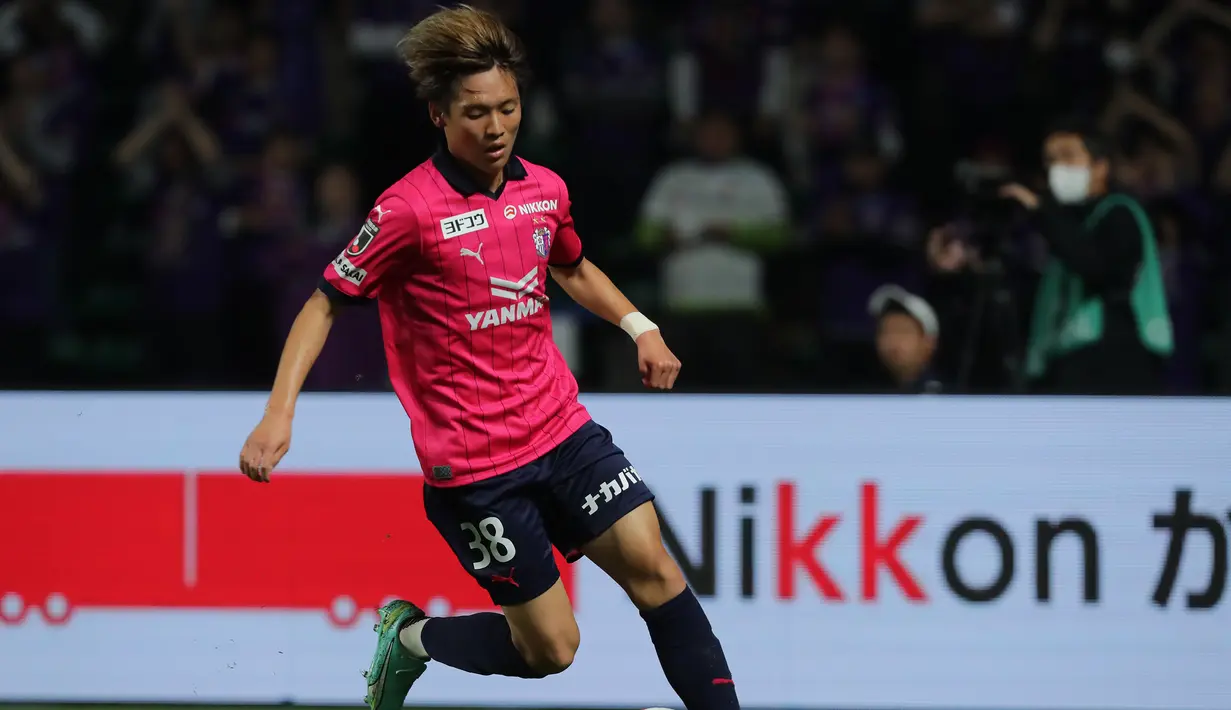 Striker berusia 18 tahun, Sota Kitano baru dipromosikan ke tim senior Cerezo Osaka pada awal musim 2023. Saat ini ia menjadi andalan pelatih Akio Kogiku di lini serang Cerezo Osaka. Bersama Cerezo Osaka musim 2023, ia telah bermain dalam 13 laga di semua ajang dengan torehan 3 gol dan 1 assist. Sementara di J1 League sendiri, ia telah tampil dalam 7 laga dengan torehan satu gol. (J.LEAGUE)