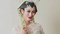 Putri Indonesia 2020 Ayu Maulida mengenakan rangkaian busana pengantin rancangan&nbsp;Catherine Wong&nbsp;dari Anarav Label. (dok.&nbsp;Anarav Label)