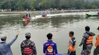 Jenazah korban ketiga Pantai Jetis, Cilacap ditemukan dan dievakuasi. (Foto: Liputan6.com/Basarnas)