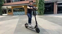 Xiaomi Electric Scooter 4 Lite 2nd Gen. (Liputan6.com/ Yuslianson)