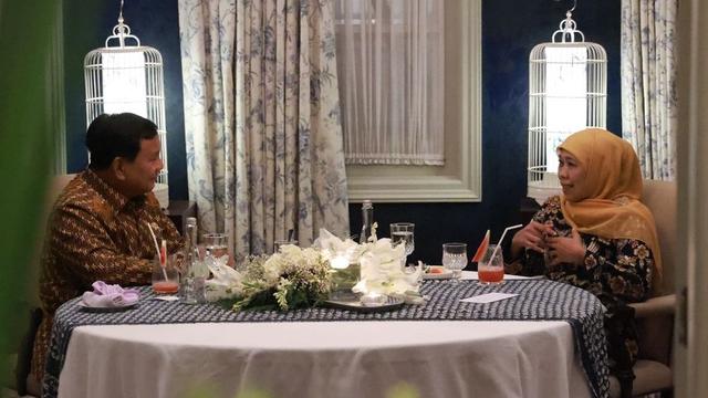 Pertemuan Prabowo dengan Khofifah di Surabaya. (Dian Kurniawan/Liputan6.com)