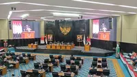 DPRD DKI menggelar Raperda Pertanggungjawaban Pelaksanaan APBD Tahun Anggaran 2022 di Gedung Rapat Paripurna DPRD DKI Jakarta, Senin (24/7/2023). (Liputan6.com/Winda Nelfira)