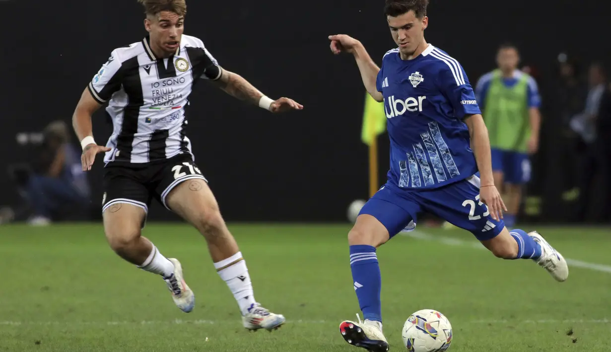 Udinese mengalahkan Como  dengan skor 1-0. (Andrea Bressanutti/LaPresse via AP)