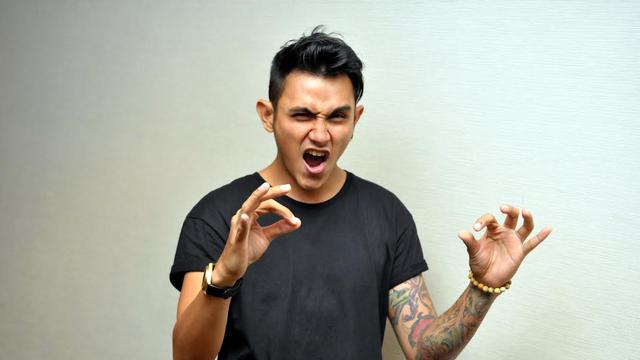 Vicky Nitinegoro Akui Sudah Punya Pacar Siapakah Wanita Itu Showbiz Liputan6 Com