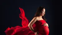 Melakukan Sesi Pemotretan Membuat Ibu Hamil Merasa Lebih Seksi