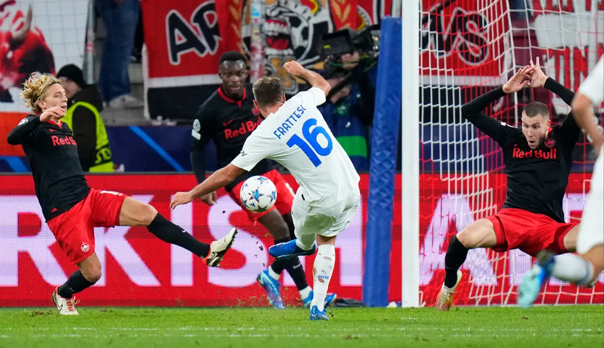 Gol tersebut sudah cukup bagi Inter untuk membawa pulang tiga poin dari Salzburg. (AP Photo/Petr David Josek)