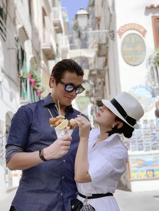 Syahrini dan Reino Barack (Instagram/princessyahrin)