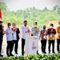 Presiden Joko Widodo saat memberikan kata sambutan dalam groundbreaking hilirisasi batubara ke DME, Senin (24/1/2022).