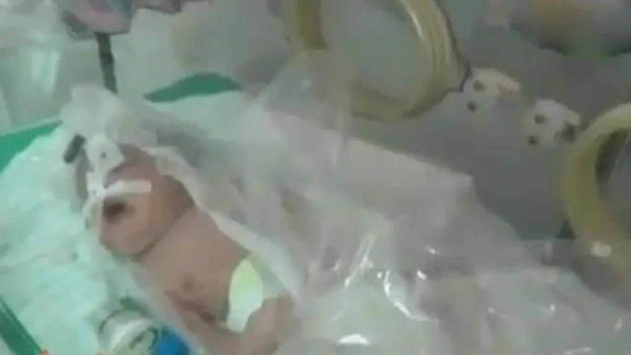VIDEO: Bayi Kembar 4 Diberi Nama Depan L,O, V, E