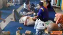 Citizen6, Bakauheni: Sedangkan para penumpang yang selamat sedang menunggu di Pelabuhan Bakauheni, Lampung Selatan (Lamsel). (Pengirim: Hendricus Widiantoro)
