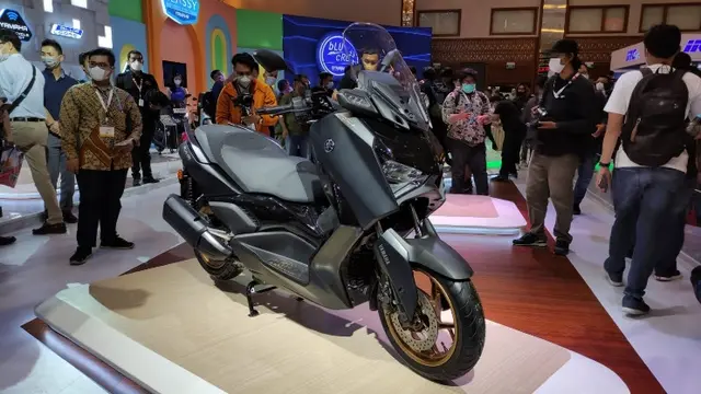 Yamaha XMax