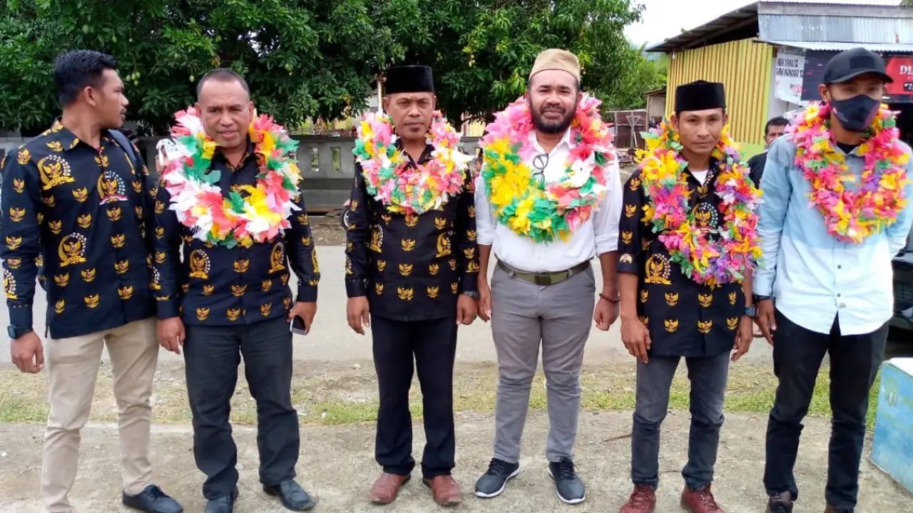 Perangkat Desa di Maluku Utara usai Gelar doa Bersama untuk Putra Ridwan Kamil (Arfandi/Liputan6.com)