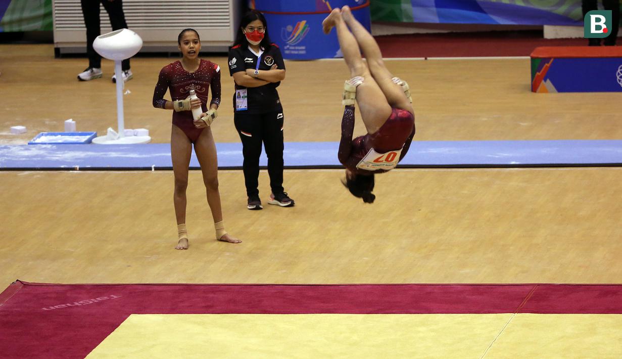 Manajer Timnas Senam Indonesia Dian Arifin mengatakan sedari awal dia optimistis Rifda dapat mengulang kembali performa terbaiknya dalam SEA Games kali ini. (Bola.com/Ikhwan Yanuar)