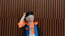Potret Ega saat wisuda Rabu (13/12) lalu. Ega Noviantika finalis D'Academy (Musim 2) itu lulus dari Universitas Mercu Buana Jurusan Ilmu Komunikasi. [Instagram/eganoviantika_98]