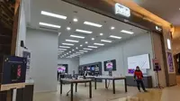 Toko offline khusus Apple Hello dari Blibli OMG yang ada di Kuningan City, Jakarta. (Liputan6.com/Agustinus M. Damar)