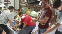 Kala Perampok Toko Emas India Tak Lupa Protokol Kesehatan COVID-19