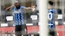 Jika duet striker paling berbahaya ini terus konsisten hingga ujung kompetisi bukan tak mungkin Inter Milan akan meraih Scudetto musim ini. (AP Photo/Antonio Calanni)
