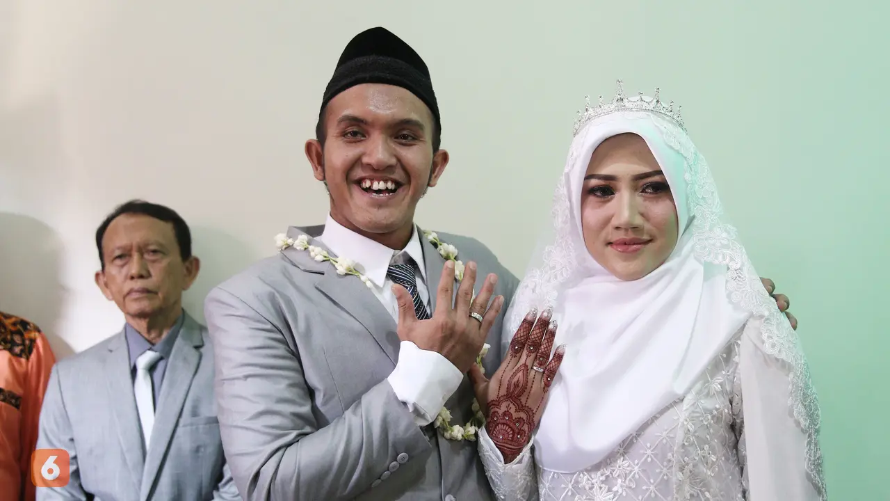 [Bintang] Caisar dan Almaratu Intan
