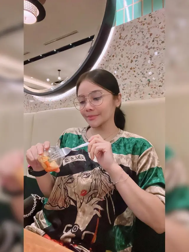 Dikabarkan Siap Menikah Lagi, Ini 6 Potret Mawar AFI yang Auranya Kian Terpancar