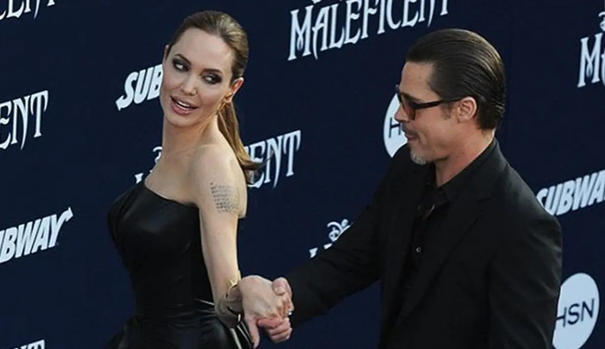 Belum diketahui akar masalah perceraian Angelina Jolie dan Brad Pitt, kini muncul buntut dari kasus tersebut. Seperti perceraian pada umumnya, selain hak asuh anak, pembagian harta gono-gini juga kerap dipermasalahkan. (Instagram/Angelinajolieofficial)