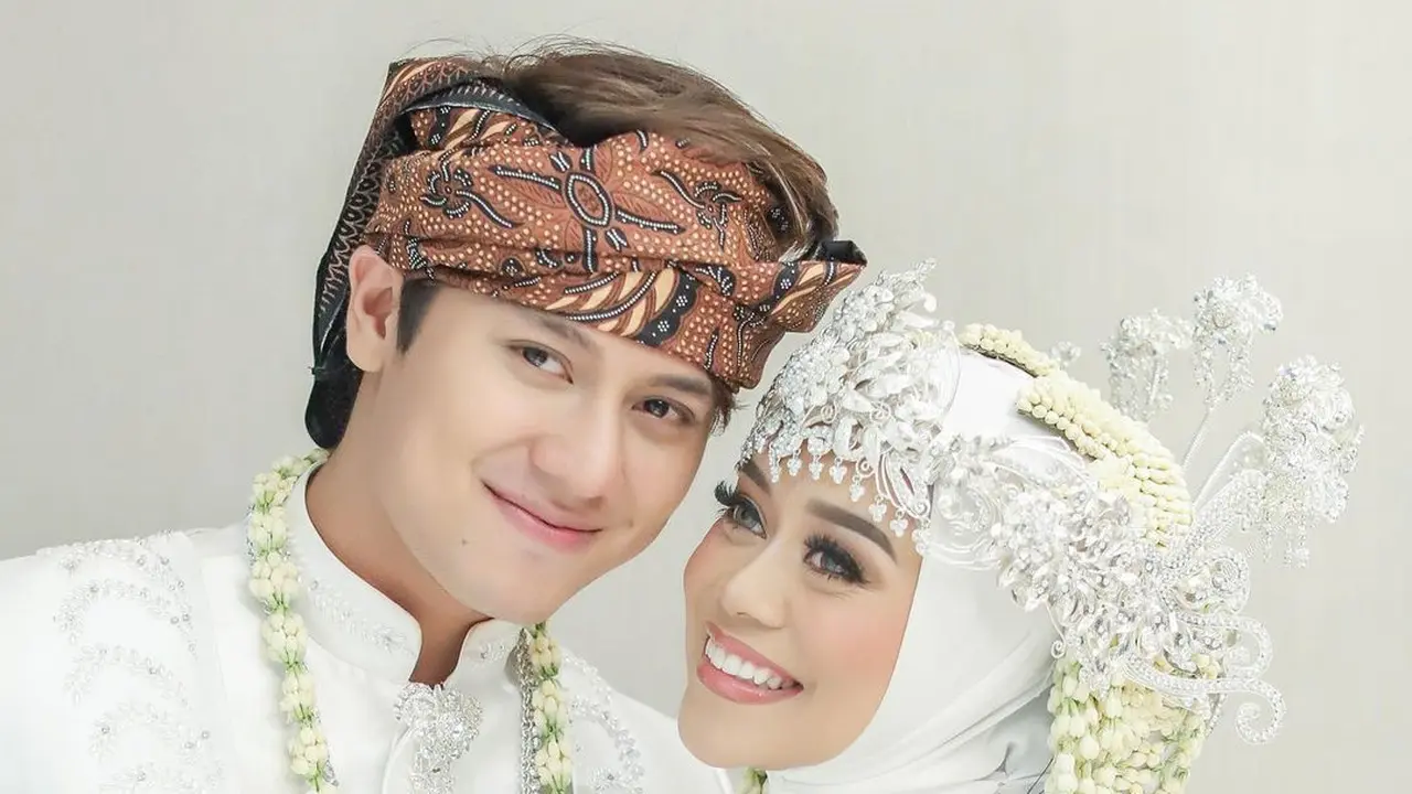 Rizky Billar dan Lesti Kejora.