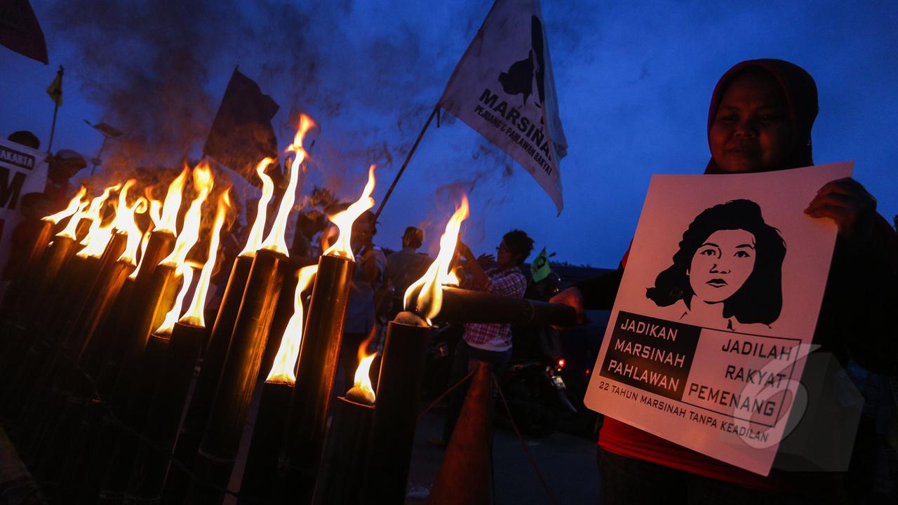 Puluhan Buruh Wanita Peringati  "Malam Marah Marsinah"