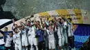 Trofi Real Madrid di penghujung tahun adalah Piala Dunia Antarklub, Real Madrid meraihnya usai mengalahkan Kashima Antlers 4-2 di Yokohama International stadium, Yokohama, Jepang, (18/12/2016). (AFP/ Behrouz Mehri)