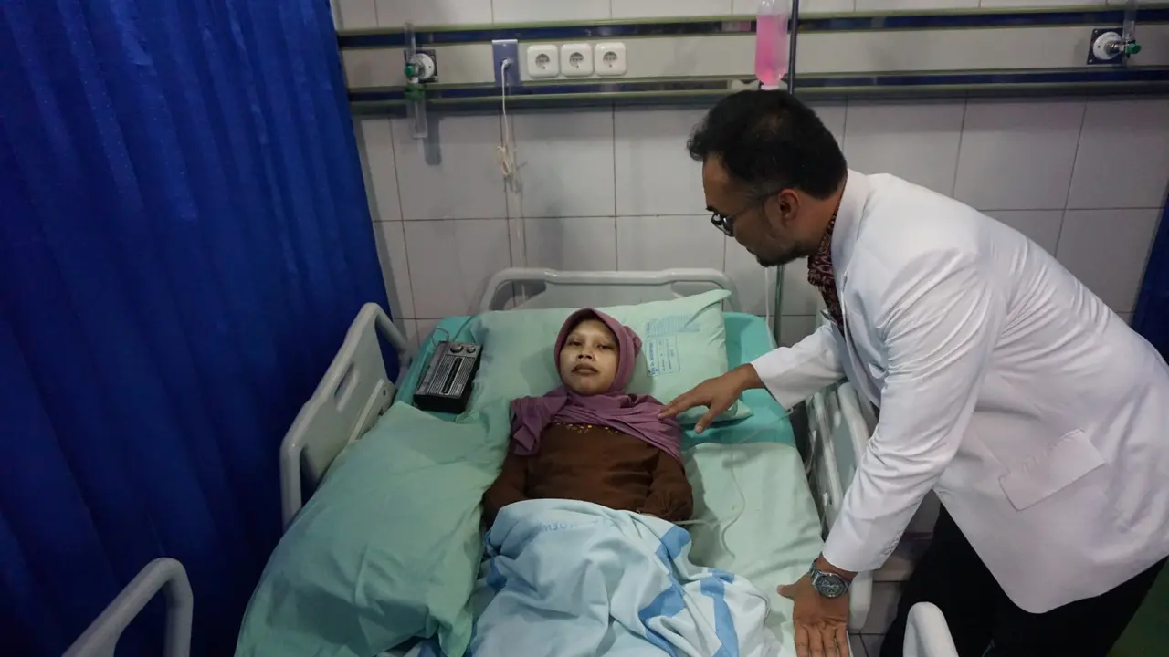 Diagnosis Awal Tim Dokter atas Kondisi Sulami Manusia Kayu
