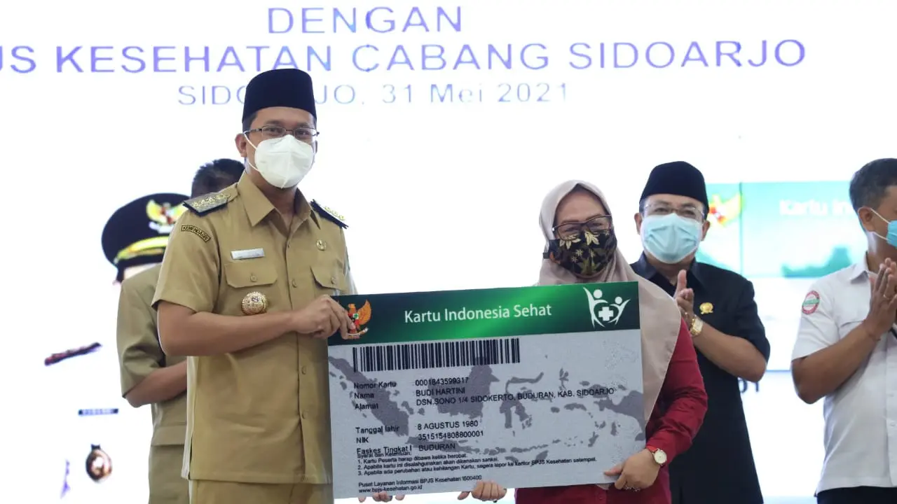 Pemkab Sidoarjo menggratiskan angsuran BPJS Kesehatan kelas 3 warganya. (Dian Kurniawan/Liputan6.com)