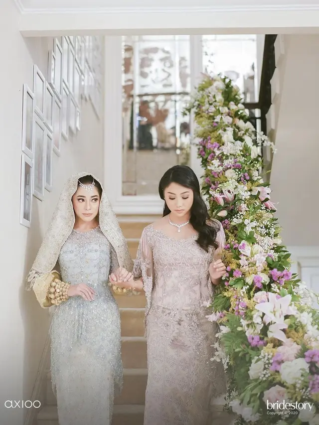 7 Potret Malam Bainai Nikita Willy, Penampilannya Curi Perhatian