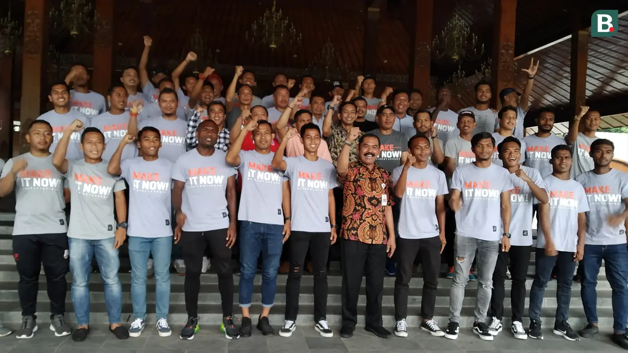 Persis Solo