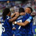 Serangan Prancis Diadu dengan Pertahanan Spanyol