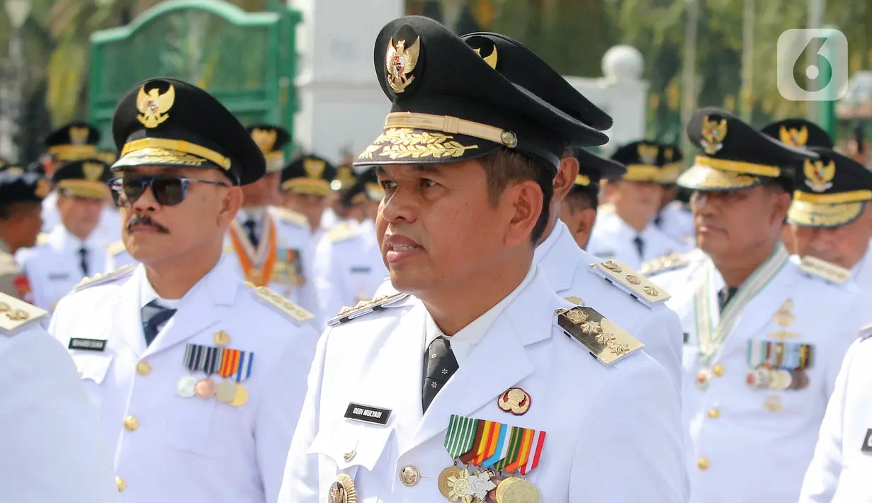 Ini menjadi yang pertama dalam sejarah ketika kepala daerah dilantik secara serentak bersamaan. (Liputan6.com/Herman Zakharia)