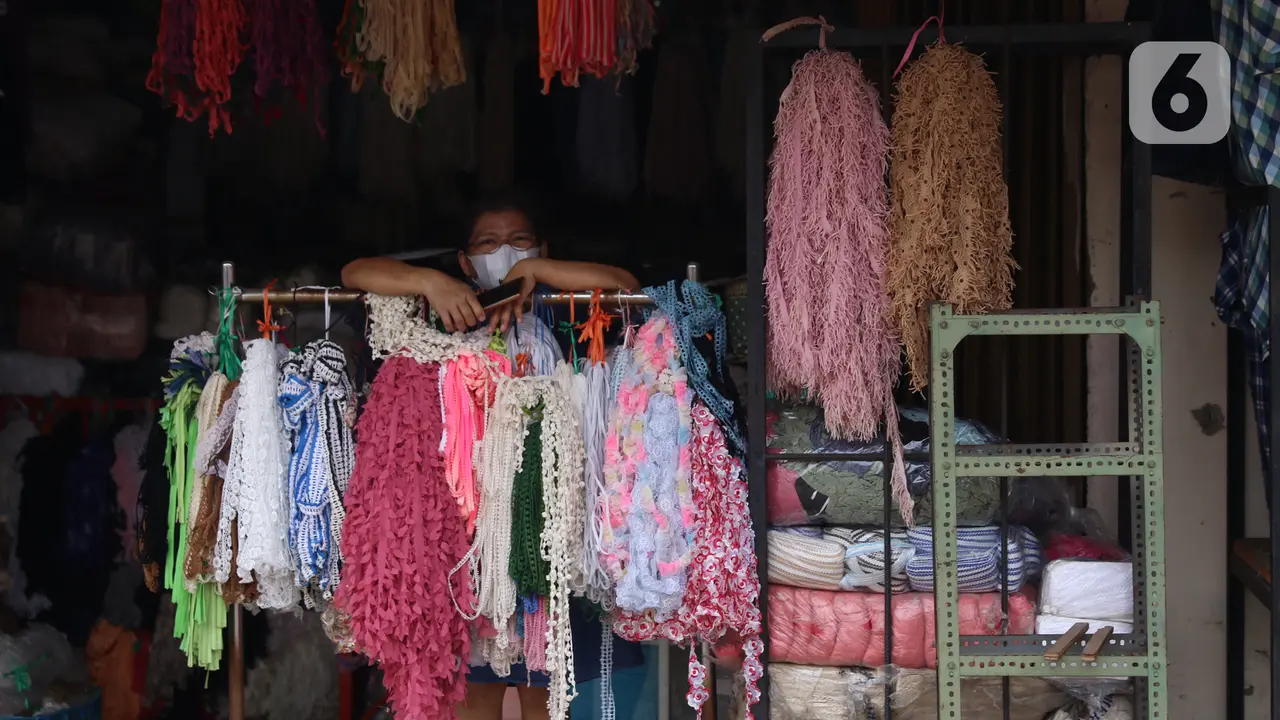Industri Tekstil Lesu Seiring Menurunnya Daya Beli