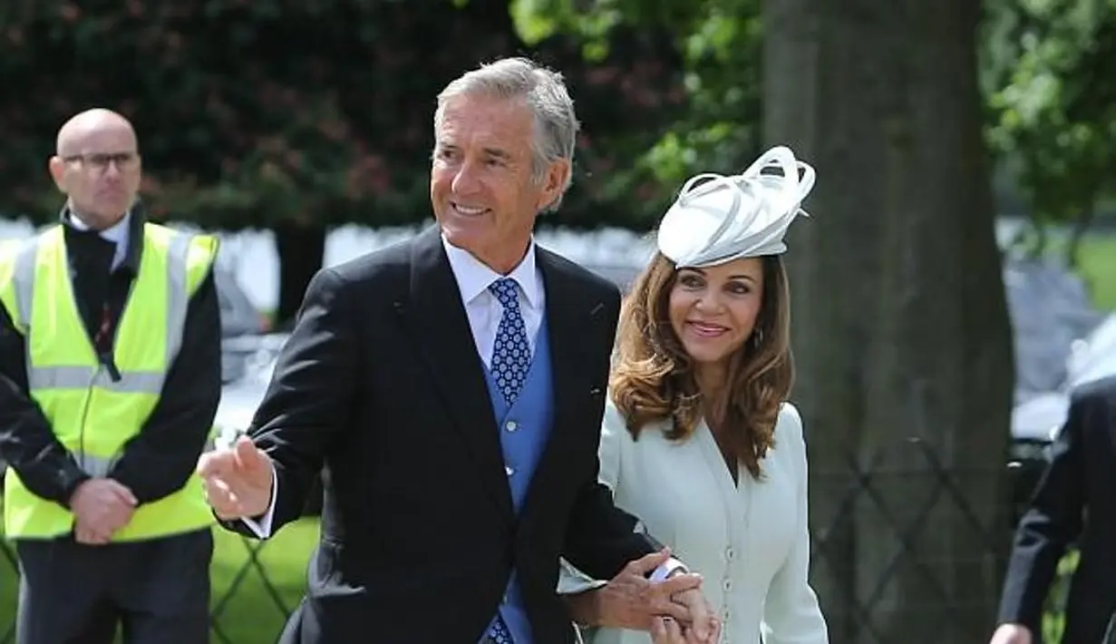 Dilansir dari AceShowbiz, David Matthews ditangkap atas tuduhan pemerkosaan pada tahun 1998 sampai 1999. (Daily Mail/Ventagenews.com)