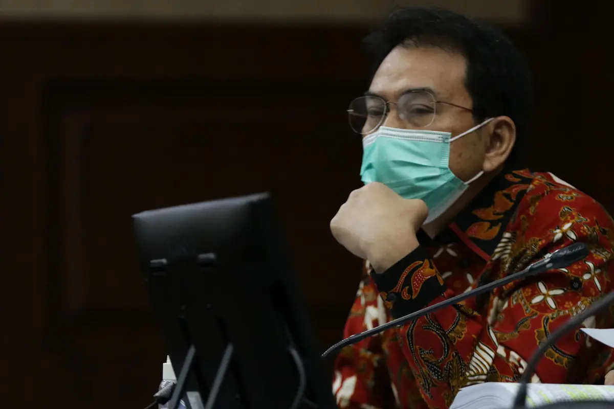 Sidang Azis Syamsuddin Simak Keterangan Saksi-Saksi