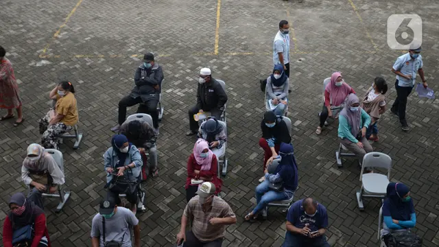 Vaksinasi Massal Covid-19 Bagi Masyarakat Umum