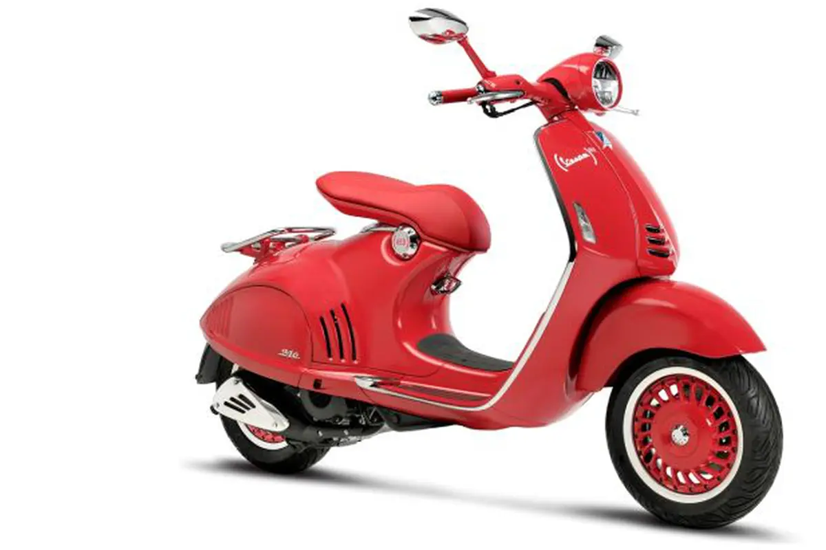 Vespa 946 (RED) Edition