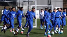 Pemain Timnas Prancis, Desire Doue, Marcus Thuram, Kylian Mbappe, Ousmane Dembele, Lucas Digne dan Rayan Cherki (kiri ke kanan) saat mengikuti sesi latihan di pusat pelatihan New England Revolution di Foxborough, Massachusetts, pada 25 Maret 202. Jelang perhelatan Piala Dunia 2026, Timnas Prancis bertemu Brasil di Stadion Gillette, Foxboro, Amerika Serikat. (Franck FIFE/AFP)